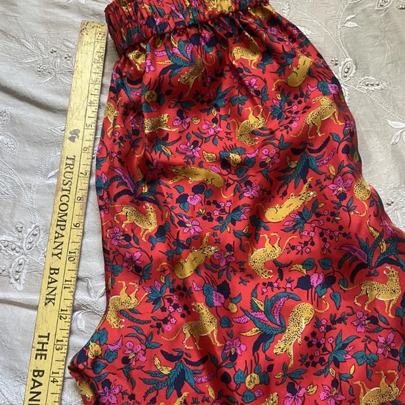 J CREW COLLECTION 100% Silk Red Jungle Cat Pull-on Pant 6 RARE - Picture 9 of 14